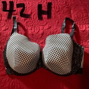 Cacique underwire bra 42H